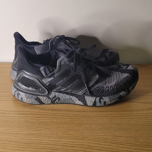 Adidas Mens Running Ultraboost 20 Black Camo Shoe - Size (8.5) - Great Condition main image 4